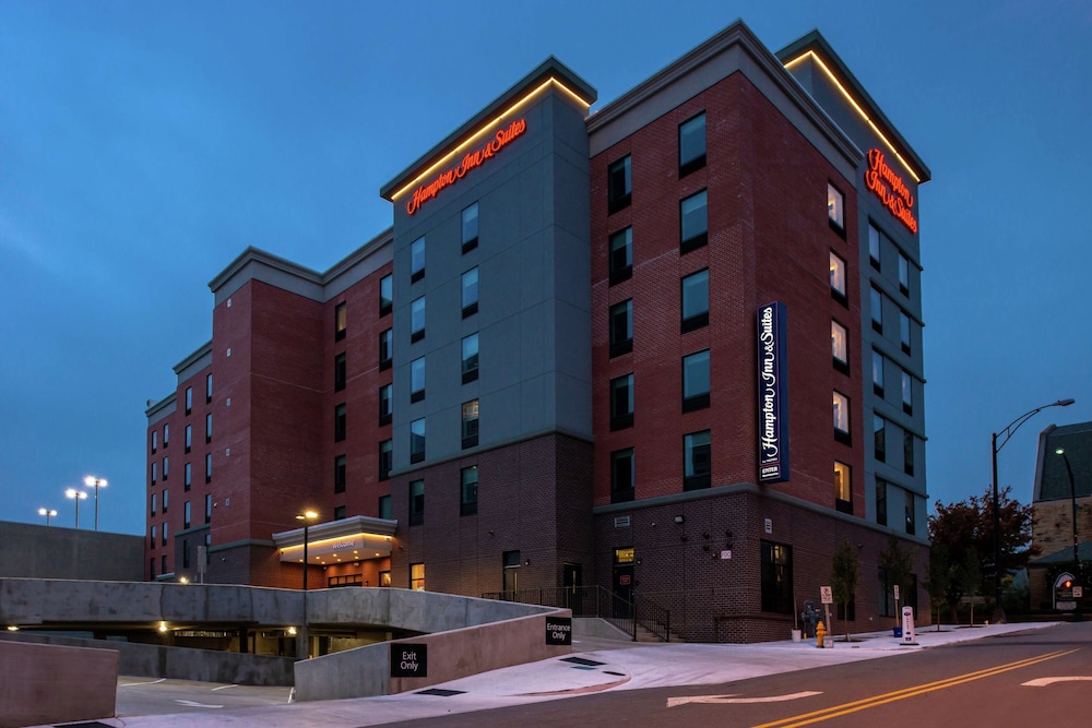 Hampton Inn & Suites Winston Salem Downtown - photo 55