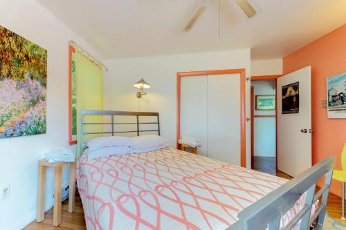 Sunset Meadows in Oak Bluffs, United States