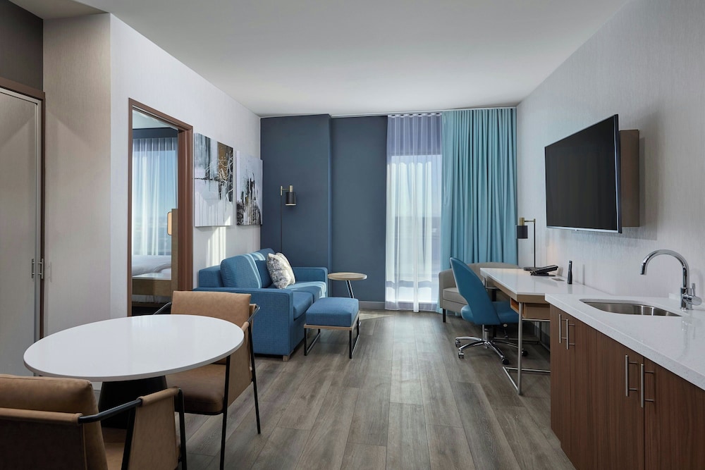 Courtyard by Marriott Denver Downtown West - photo 11