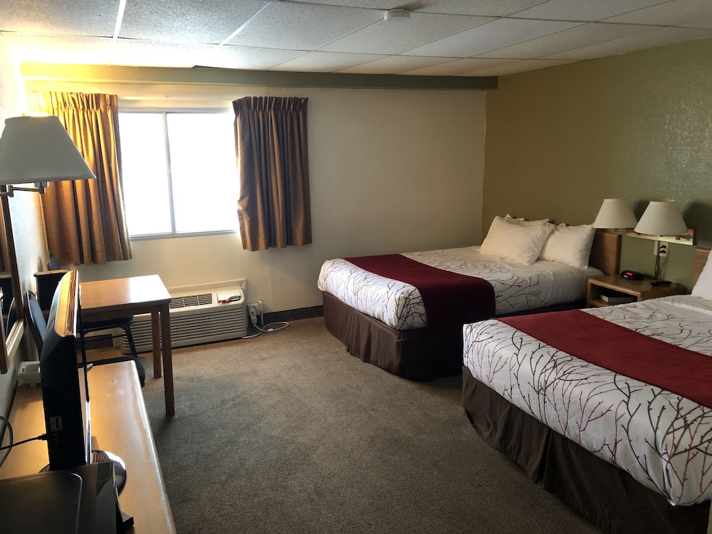 Northern Lights Inn Rugby - photo 4