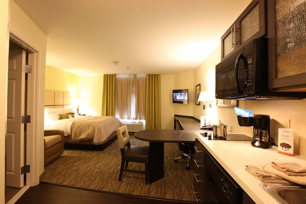 Candlewood Suites St Joseph - photo 4