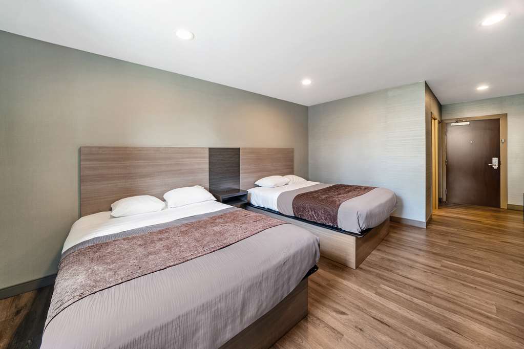 Americas Best Value Inn Foxboro - photo 22