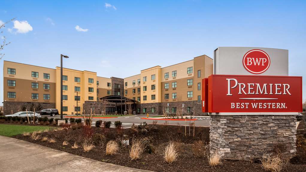 Best Western Premier Hotel at Fisher's Landing - featured photo