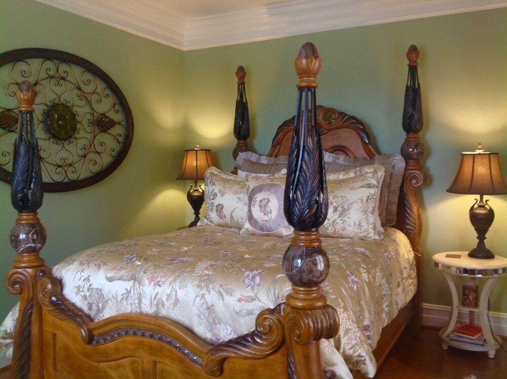 Skyline Vineyard Inn - photo 6
