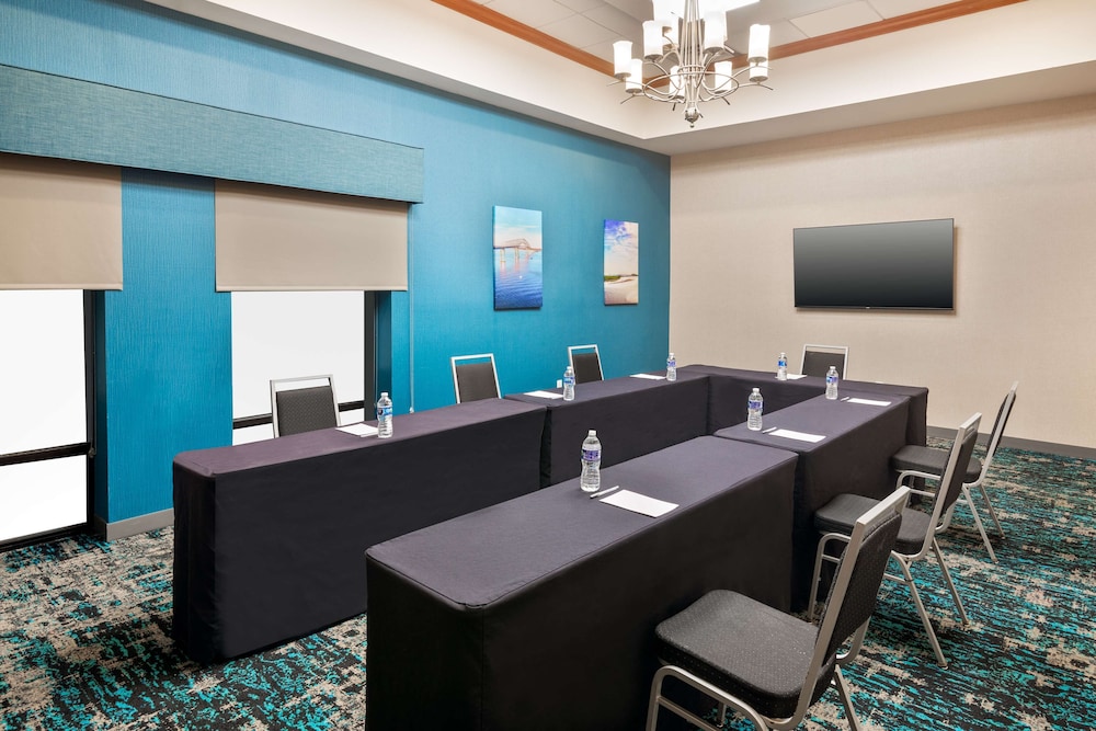 Hampton Inn Salisbury - photo 27