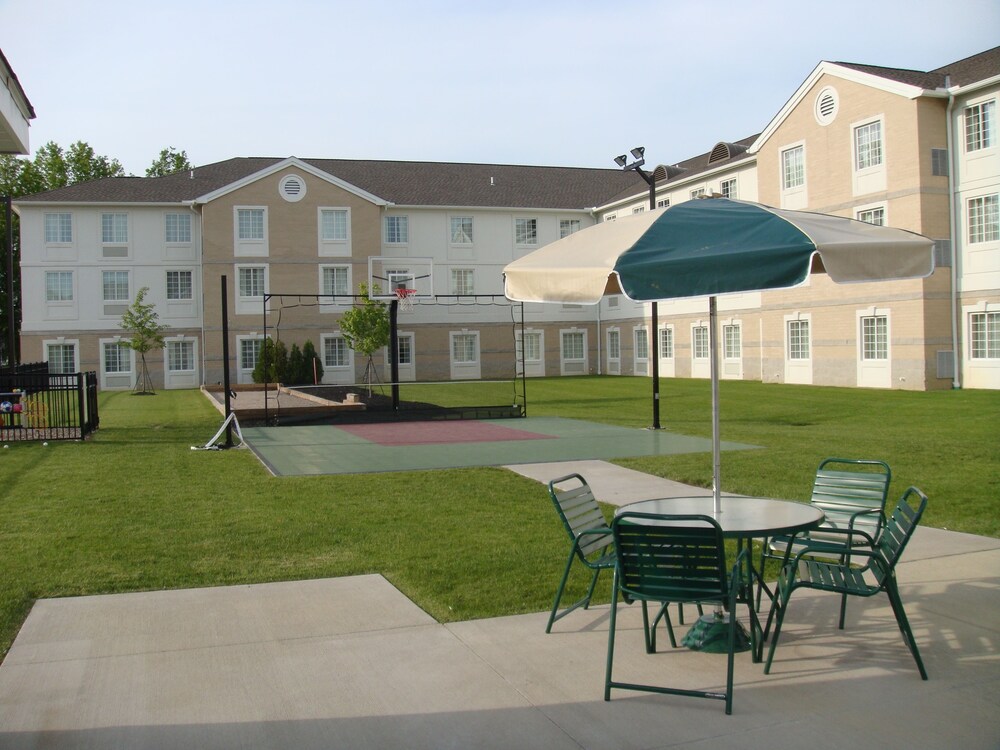 Staybridge Suites Cleveland Mayfield Heights Beachwood by IHG - photo 34