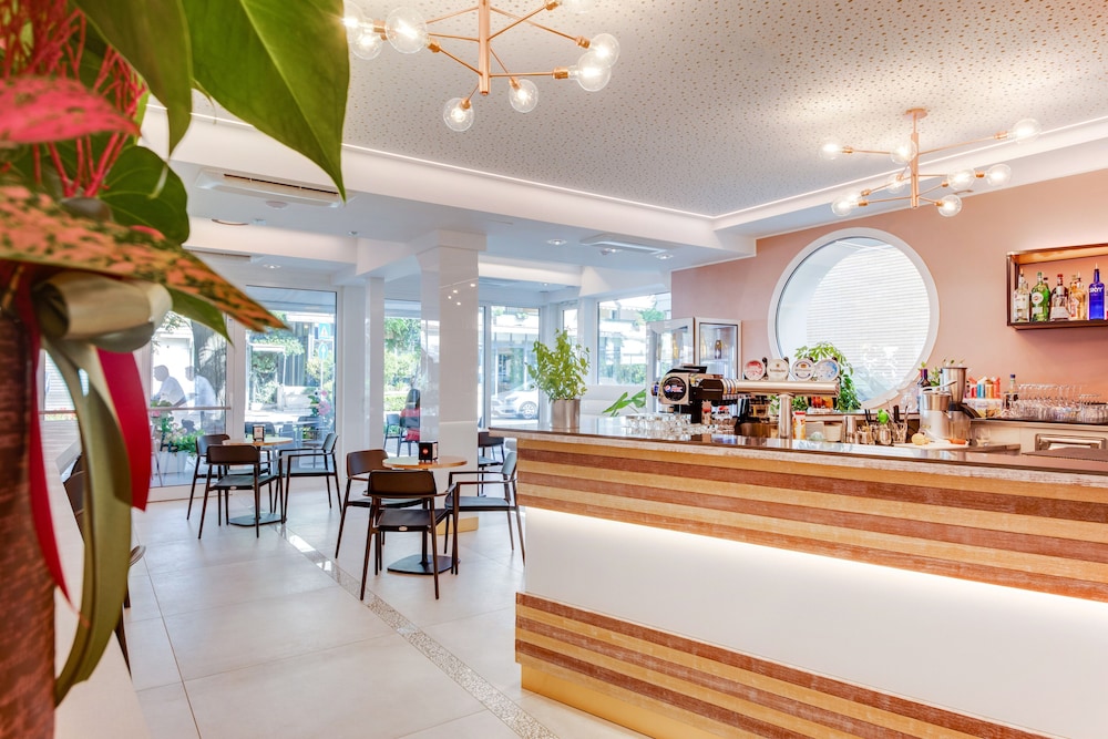 Romagna Suite Hotel — Gatteo A Mare — photo 3