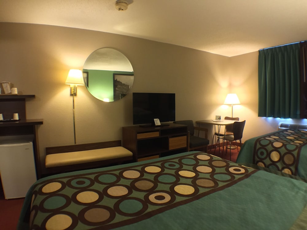 Super 8 by Wyndham Niagara Falls NY - photo 26