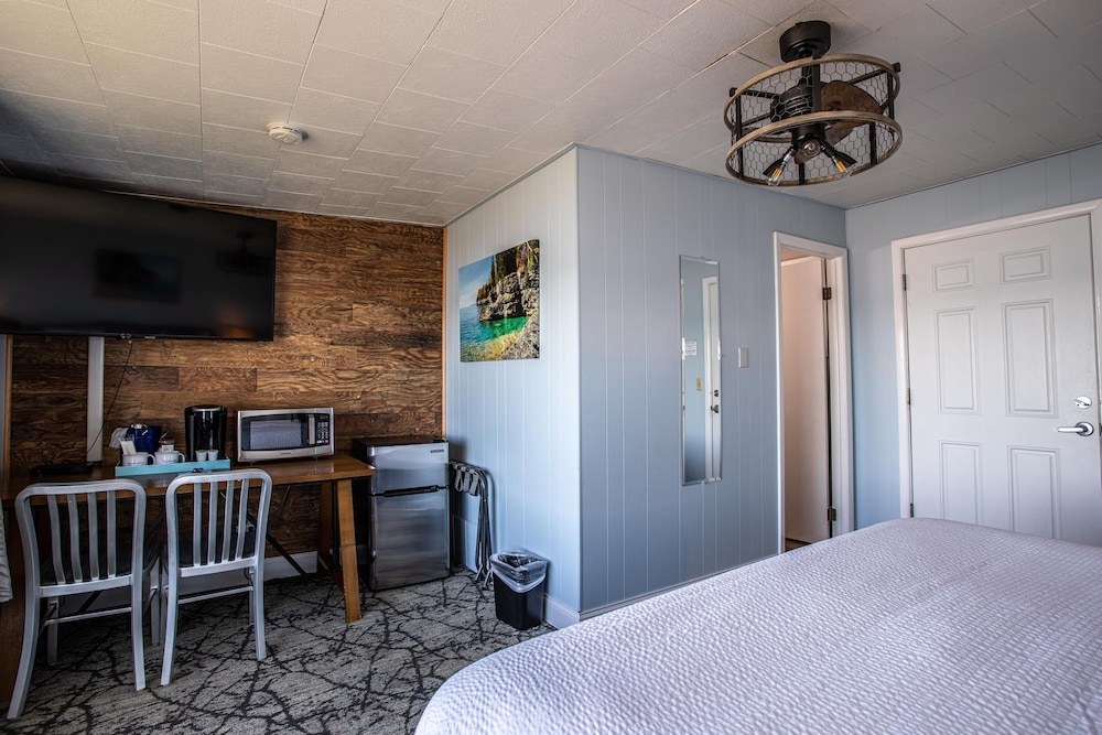 Beachfront Inn - photo 52