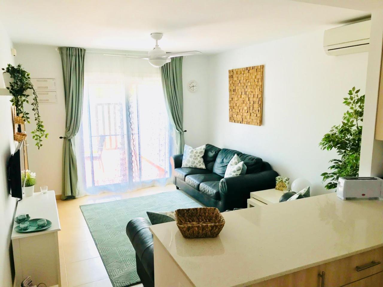 3 Bed Apartment Condado de Alhama Golf Resort — hotel in Alhama De Murcia