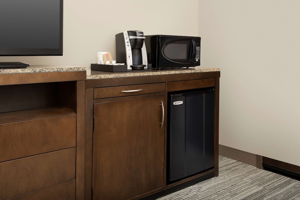 Hilton Garden Inn Charlotte Airport - photo 21