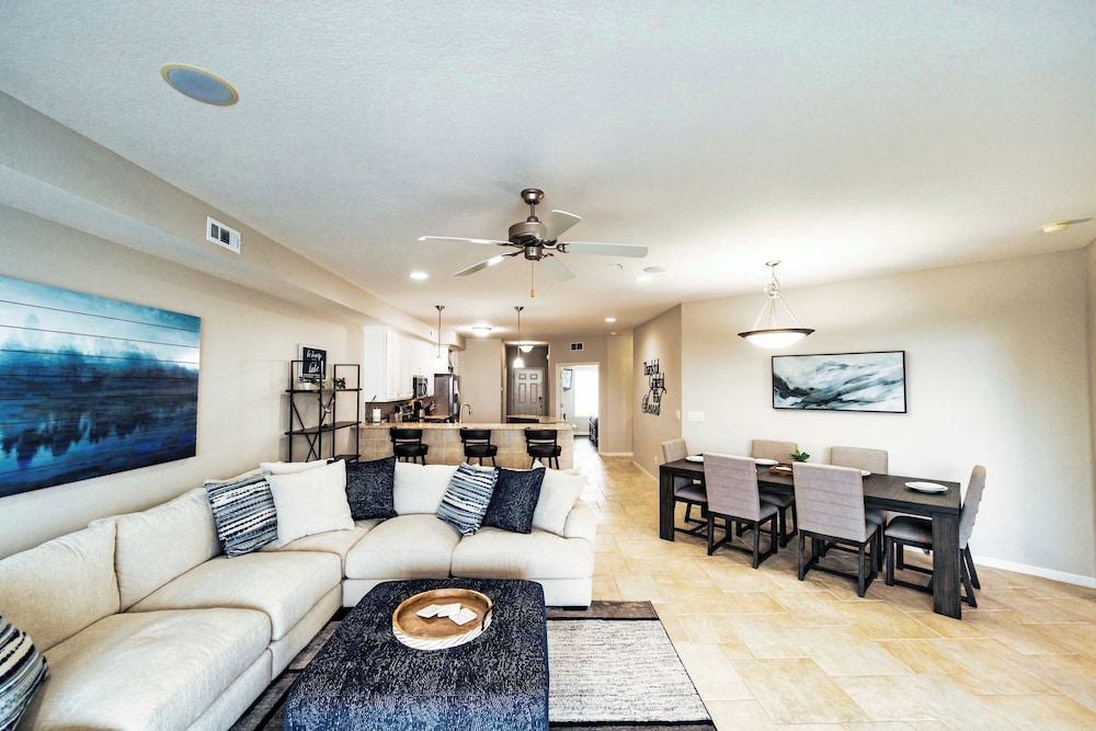 Happy Haven @ Lands End 3 BDR Resort Condo - photo 16
