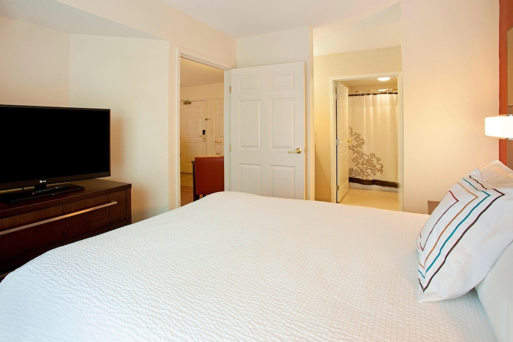 Residence Inn By Marriott Fort Wayne - photo 7