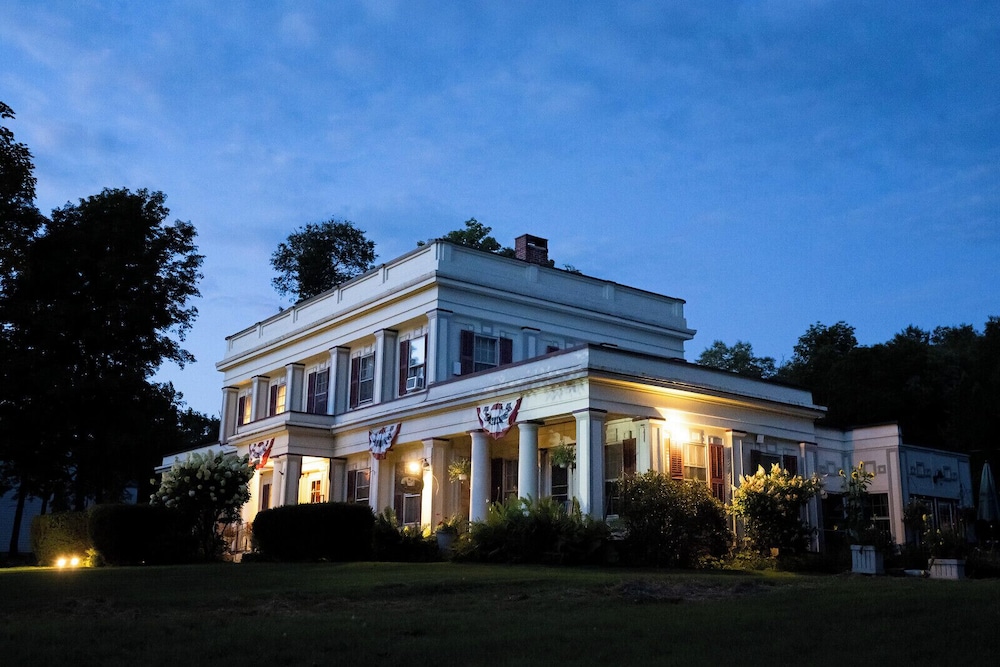 Arlington Inn - photo 80