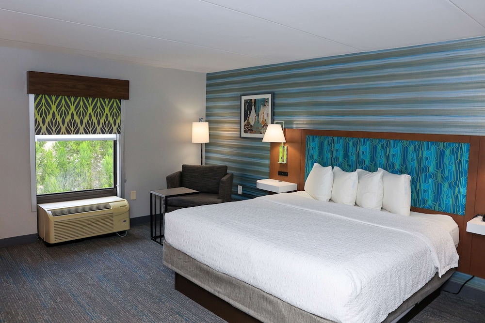 Hampton Inn Atlanta Canton - photo 12