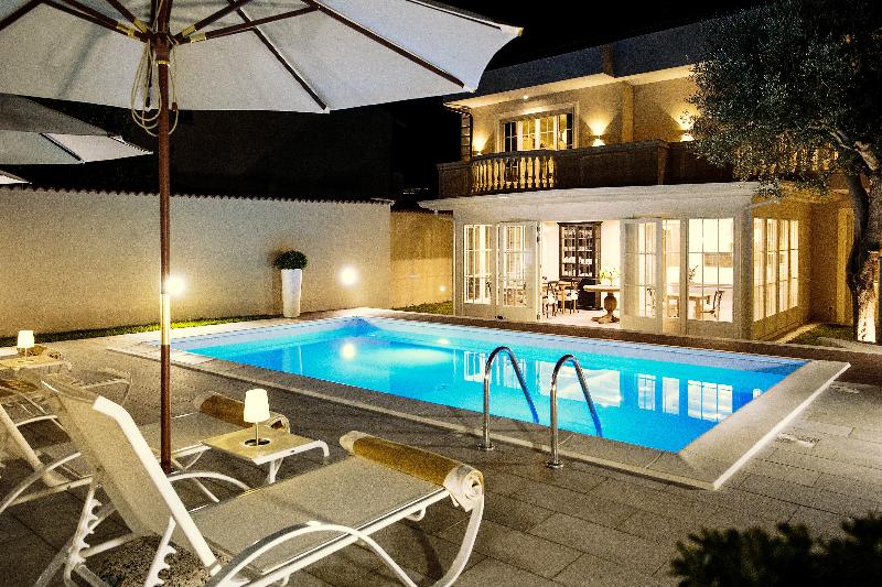 Lemon House — 4-Star Luxury Hotel in Savoca, Italy