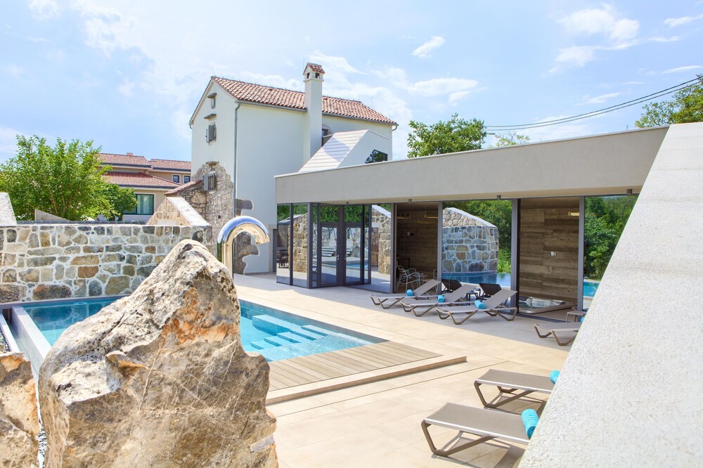 Family friendly house with a swimming pool Bajcici Krk 19311 — 4-Star Luxury Hotel in Krk, Croatia