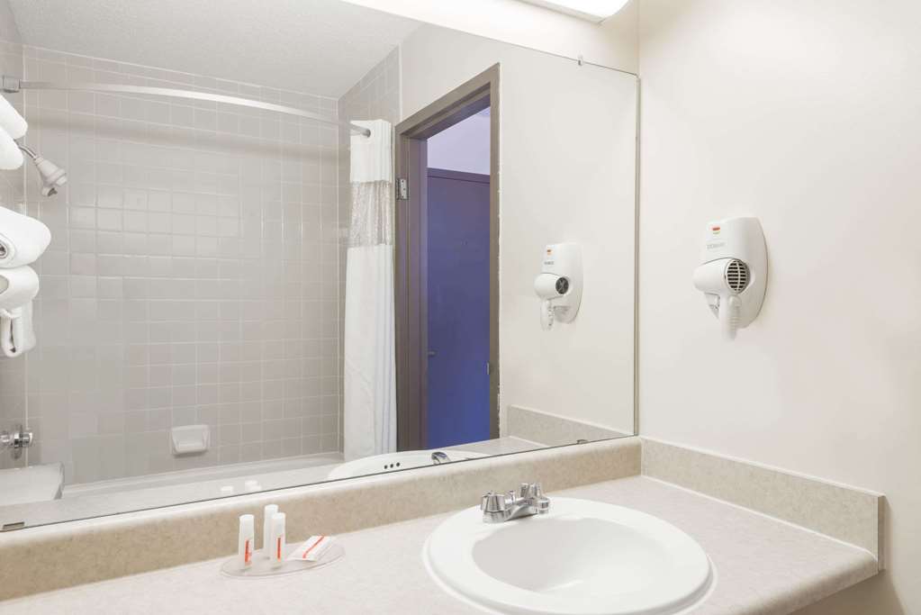 Ramada by Wyndham Watertown Thousand Islands NY - photo 5