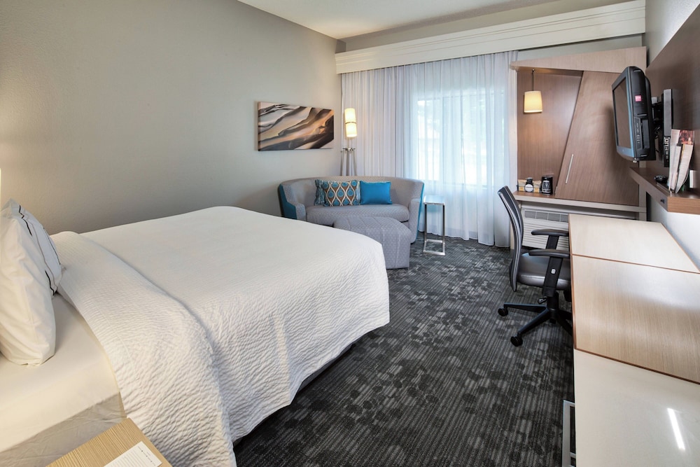 Courtyard by Marriott Rock Hill - photo 11