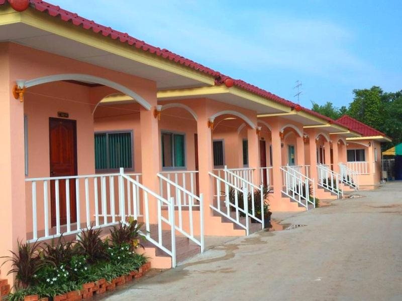 Baanmeesukh Resort — hotel in Prachin Buri