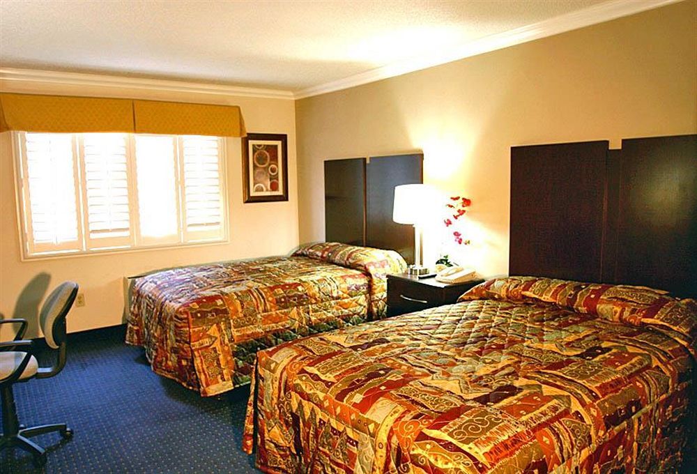 Motel 6 Van Nuys - photo 3