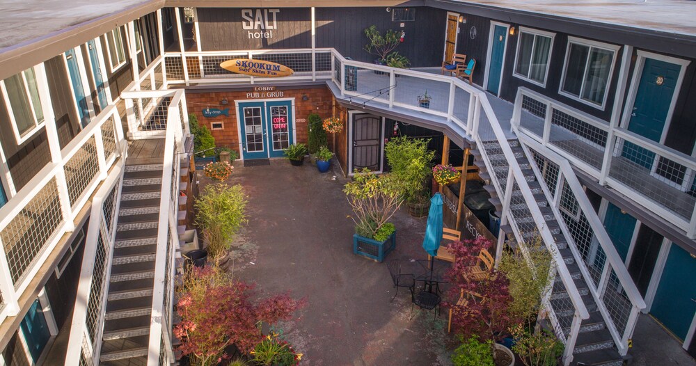 Salt Hotel & Pub - photo 18