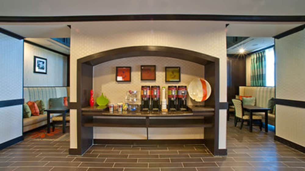 Hampton Inn & Suites Denison - photo 16