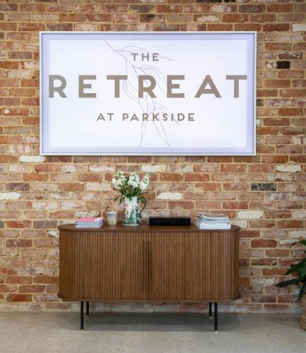 The Retreat Parkside — Rose Park