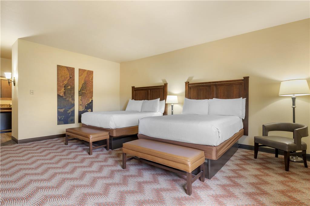 Best Western Plus Cimarron Hotel & Suites - photo 4