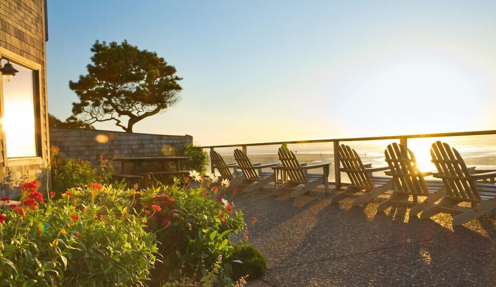 Land’s End at Cannon Beach in Cannon Beach, United States