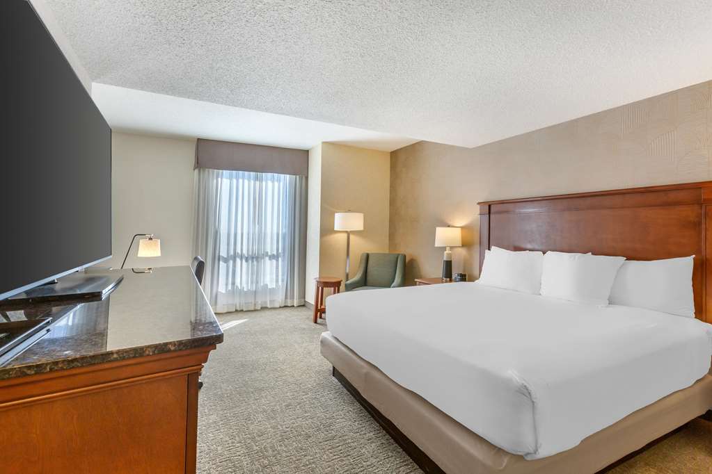 Drury Plaza Hotel Phoenix Tempe - photo 21