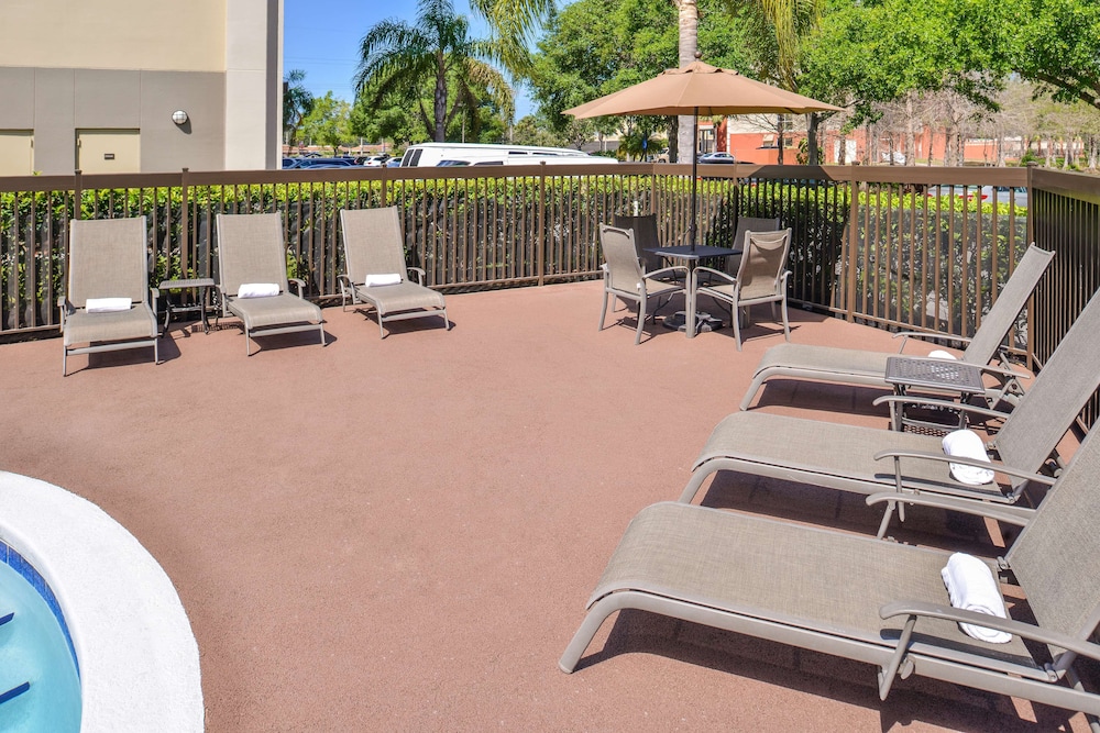 Hampton Inn closest to Universal Orlando - photo 16