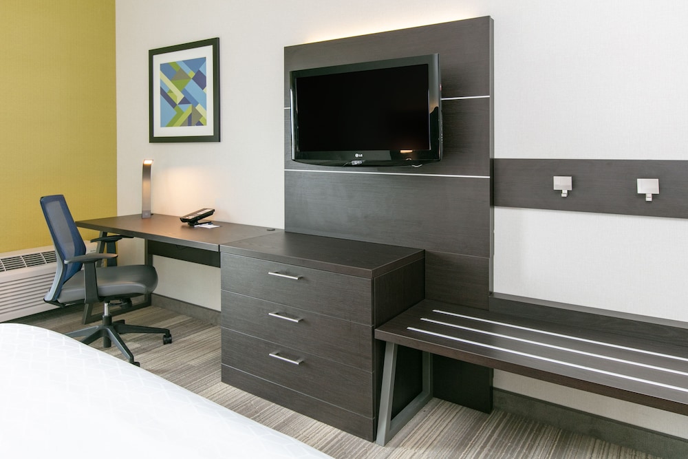 Holiday Inn Express Hotel & Suites Seaside Convention Center by IHG - photo 24