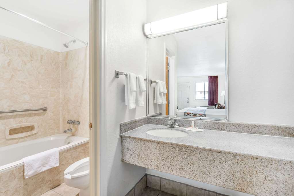 Super 8 by Wyndham Santee - photo 12