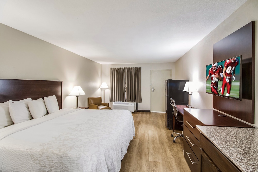 Red Roof Inn PLUS Dallas Addison - photo 14