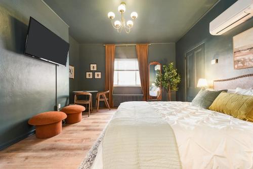 Lawrenceville Charm Free Park — 4-Star Luxury Hotel in Pittsburgh, United States