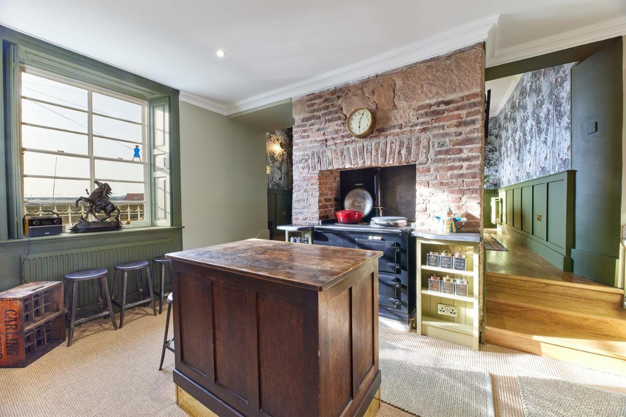 River View Characterful Riverside Retreat — 4-Star Luxury Hotel in Berwick-Upon-Tweed, United Kingdom
