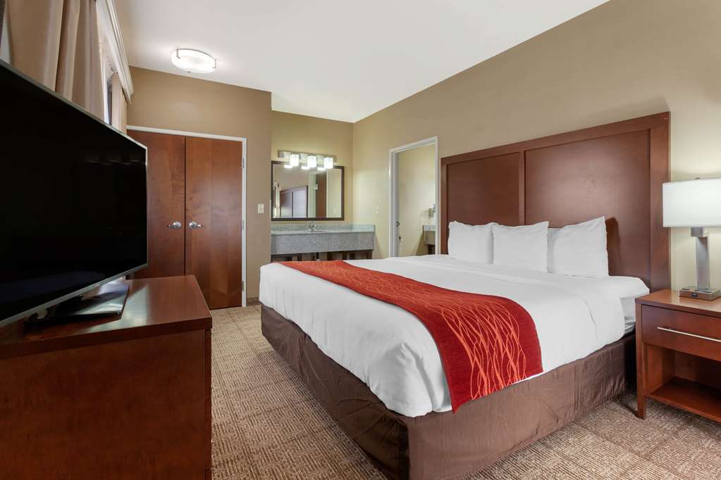Comfort Inn & Suites Page at Lake Powell - photo 27