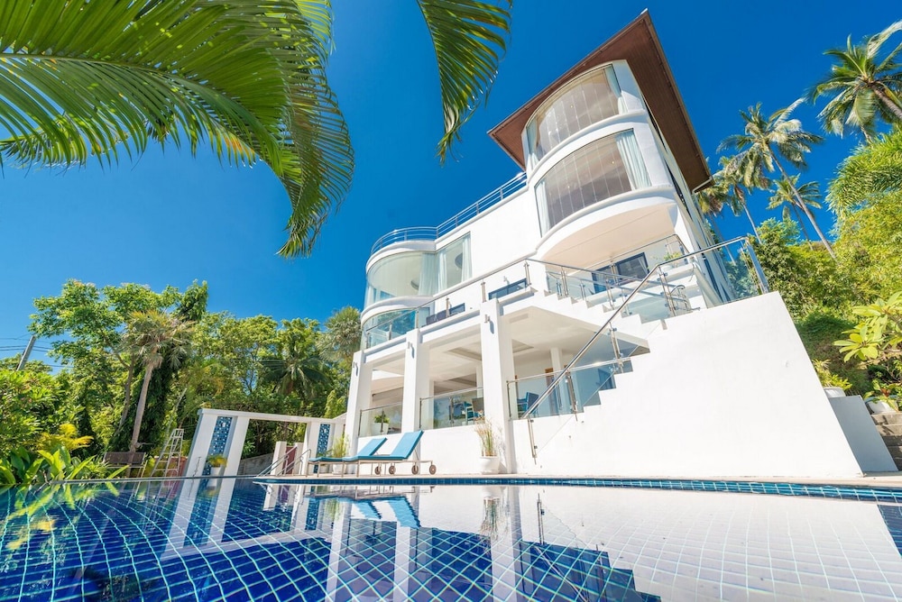 White Stone — 4-Star Luxury Hotel in Koh Samui, Thailand
