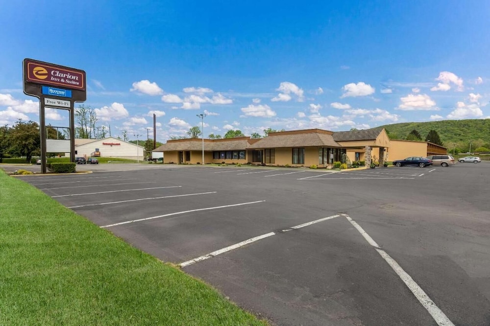 Rodeway Inn & Suites Stroudsburg Poconos - photo 10