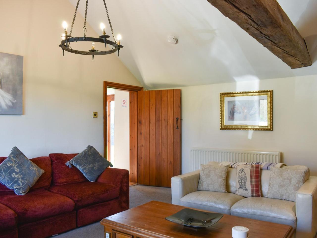 Hunters Lodge