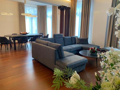 Botanique Suites AirBnB Antwerp — 4-Star Luxury Hotel in Antwerpen, Belgium