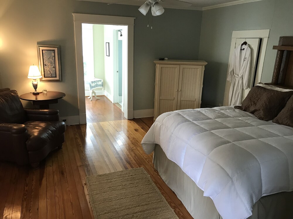 The Groome Inn - photo 10