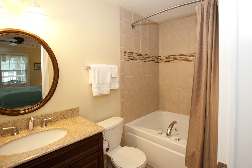 Cedar Court Inn - photo 43