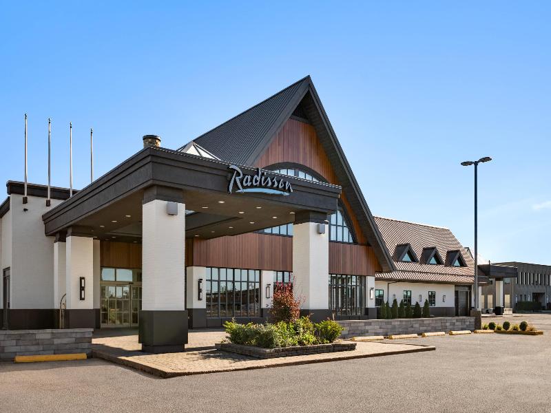 Radisson Hotel Montreal Airport — hotel in Montreal
