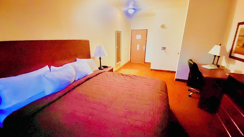 Park View Inn & Suites Hoisington - photo 33
