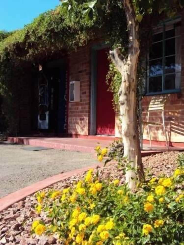 La Siesta Motel - photo 35