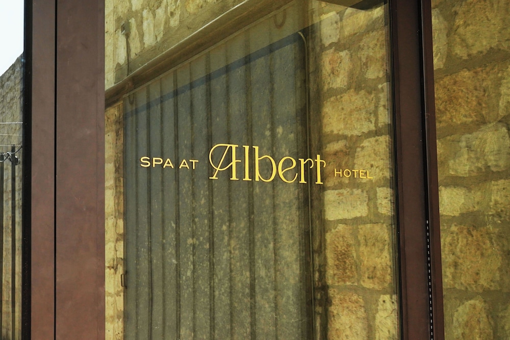 Albert Hotel - photo 39