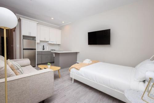 Newly Renovated w Exposed Brick — 4-Star Luxury Hotel in Boston, United States
