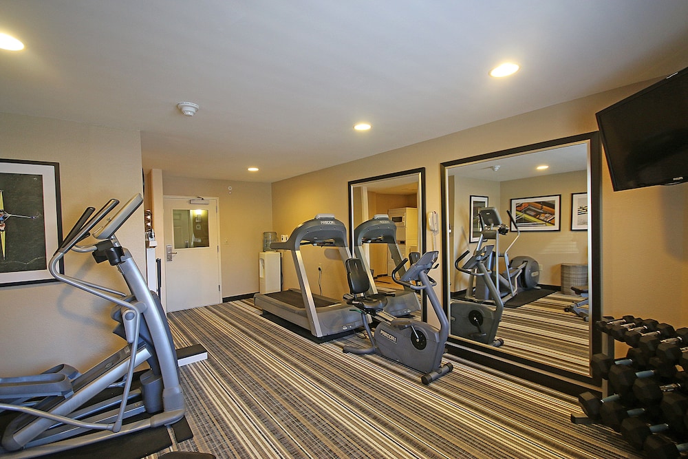 Candlewood Suites Newport News Yorktown by IHG - photo 13